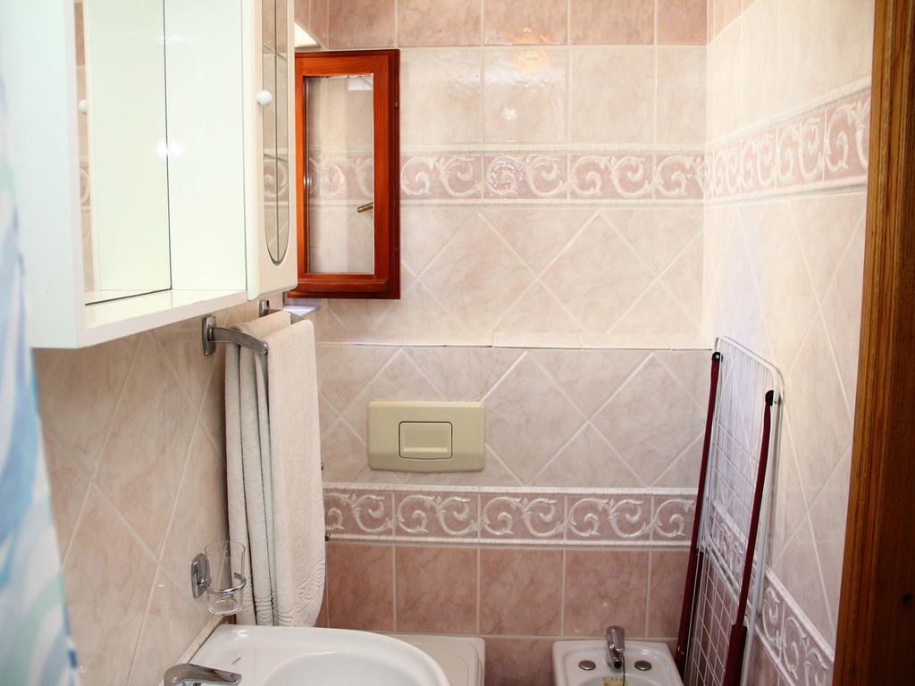 Holiday Home Blaz Primosten Ruang foto
